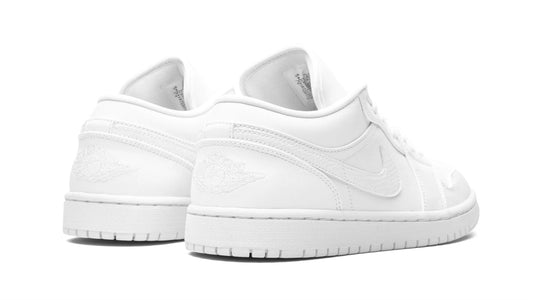 Jordan 1 LO WMNS "Triple White"