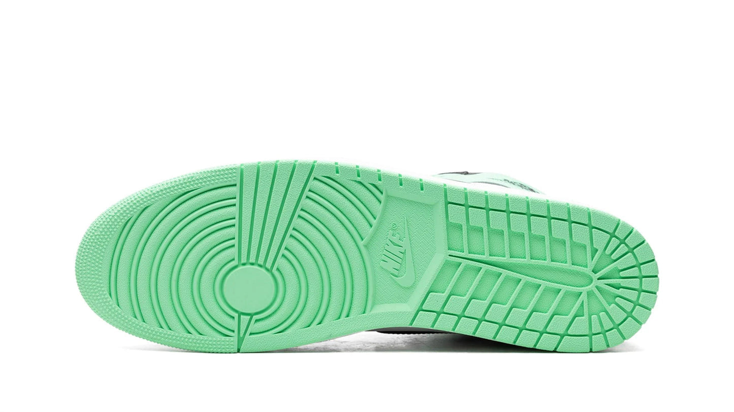 Jordan 1 Retro High OG "Green Glow"