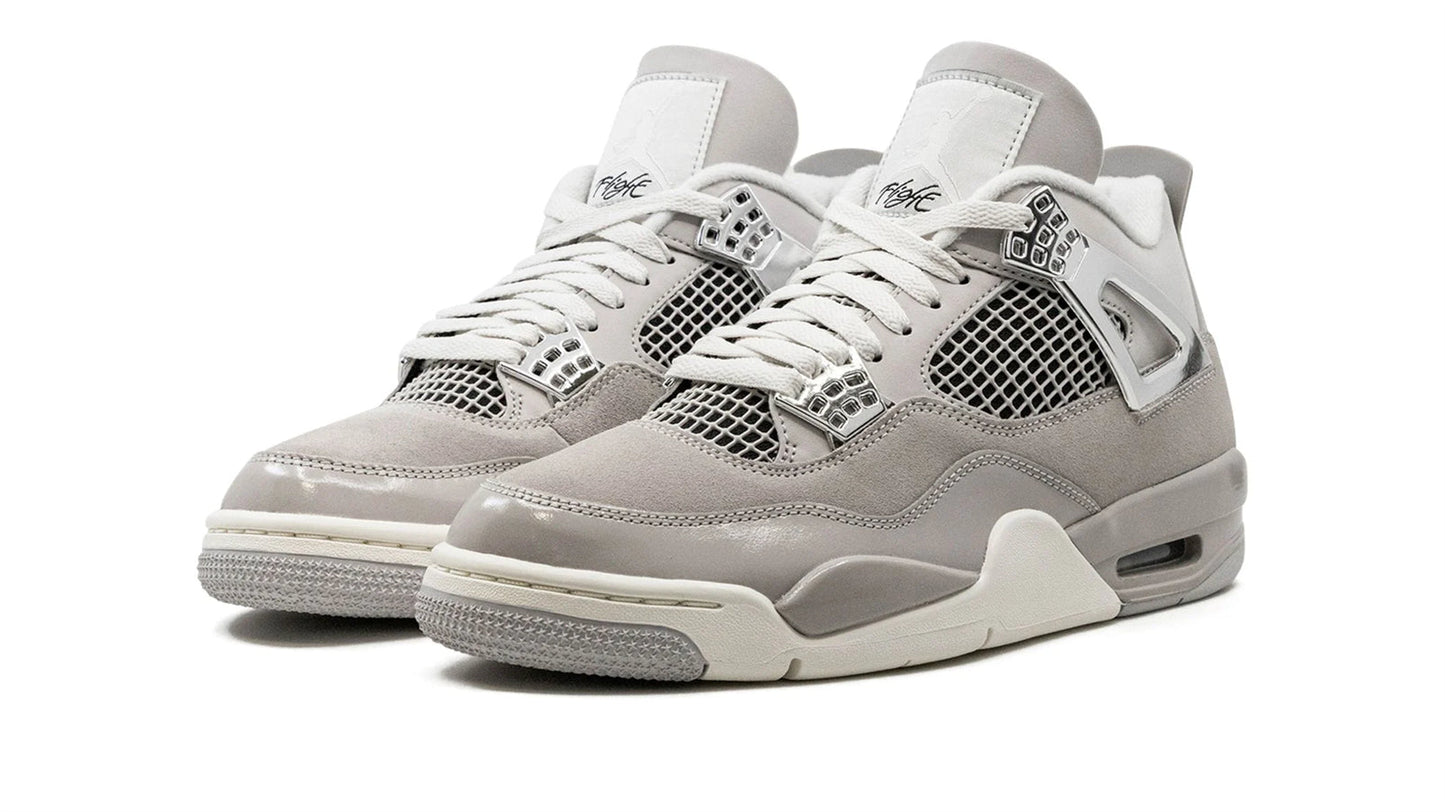 Jordan 4 WMNS "Frozen Moments"