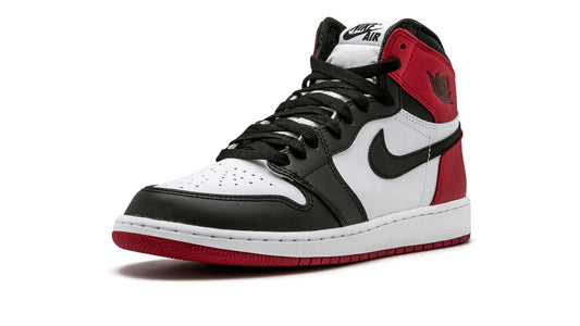 Jordan 1 Retro High OG "Black Toe"