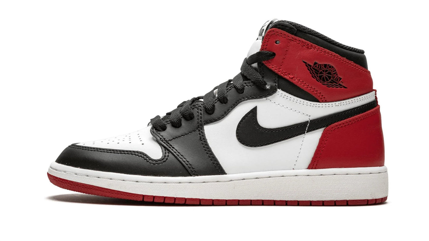 Jordan 1 Retro High OG "Black Toe"