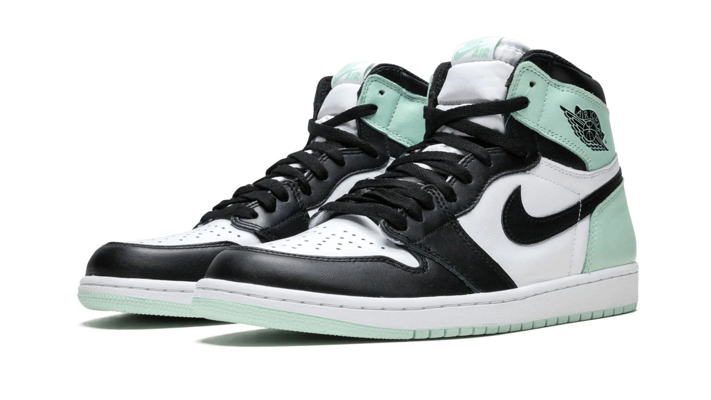 Jordan 1 RETRO HIGH OG NRG "Igloo"