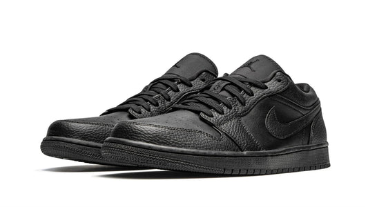 Jordan 1 Low "Triple Black"