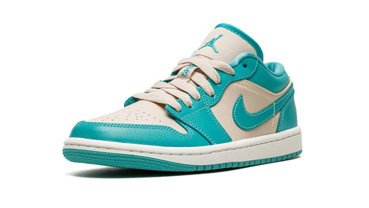 Jordan 1 Low WMNS "Tropical Teal"