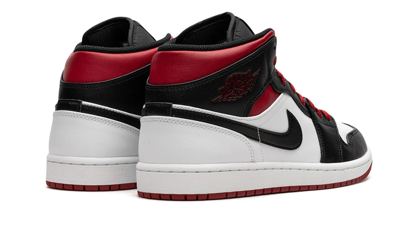 Jordan 1 Mid "Gym Red Black Toe"