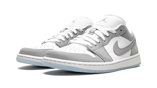 Jordan 1 LOW WMNS "White / Wolf Grey"