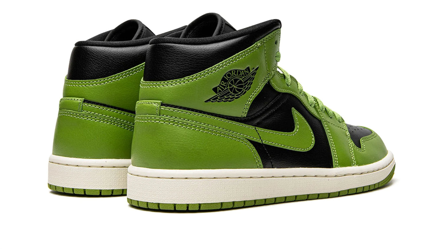 Jordan 1 MID WMNS "Altitude Green"