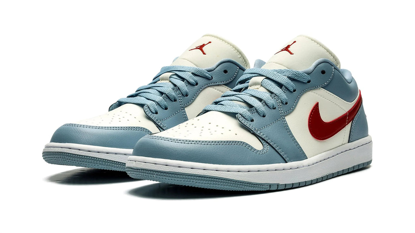 Jordan 1 Low WMNS "Blue Whisper"
