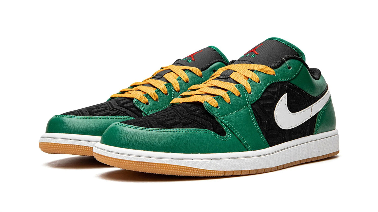 Jordan 1 Low SE "Holiday Special - Malachite Green"