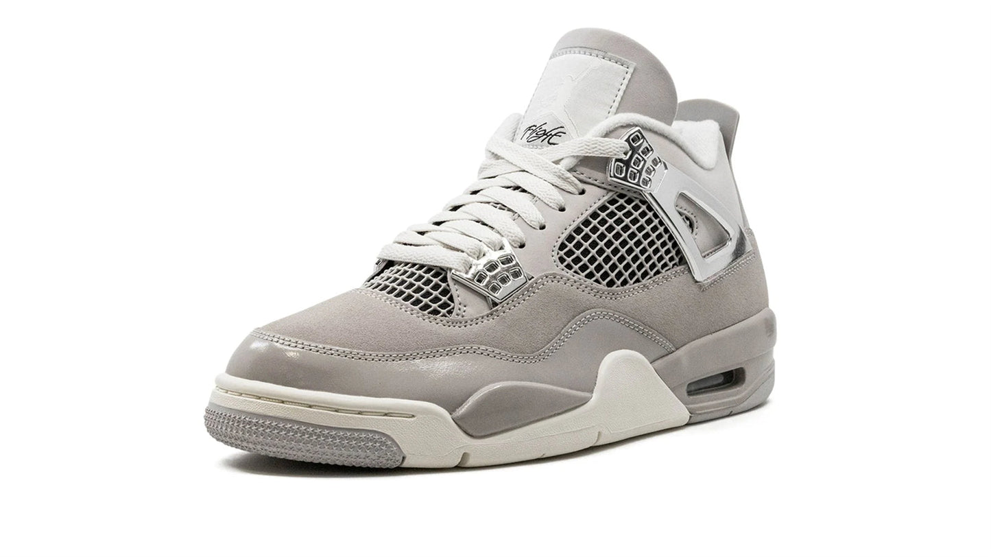 Jordan 4 WMNS "Frozen Moments"