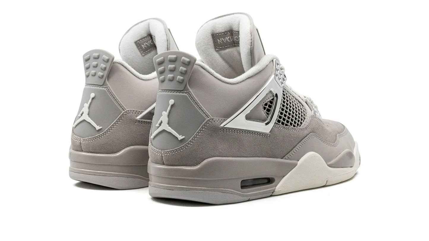 Jordan 4 WMNS "Frozen Moments"