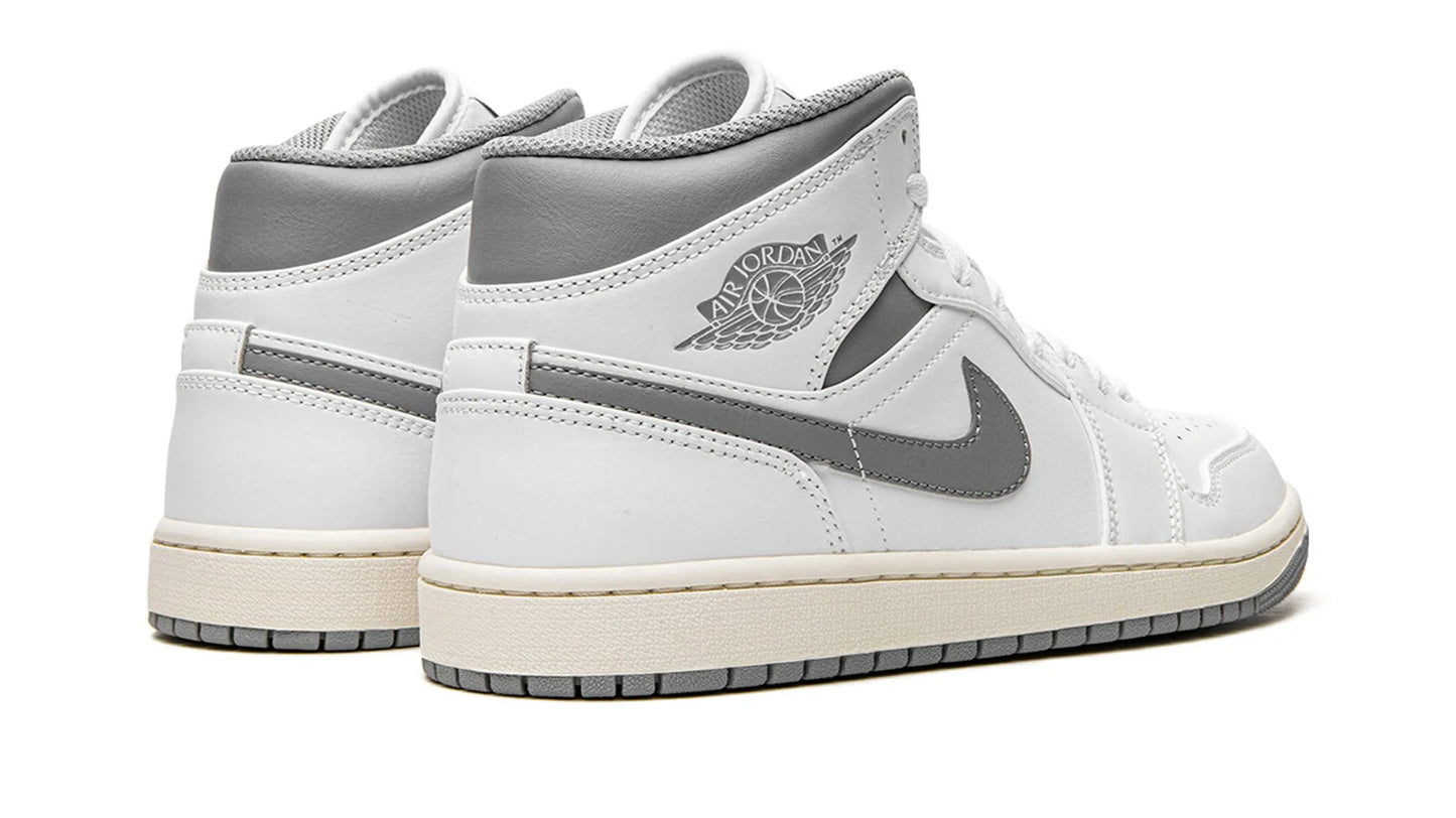Jordan 1 Mid "White / Stealth Grey"