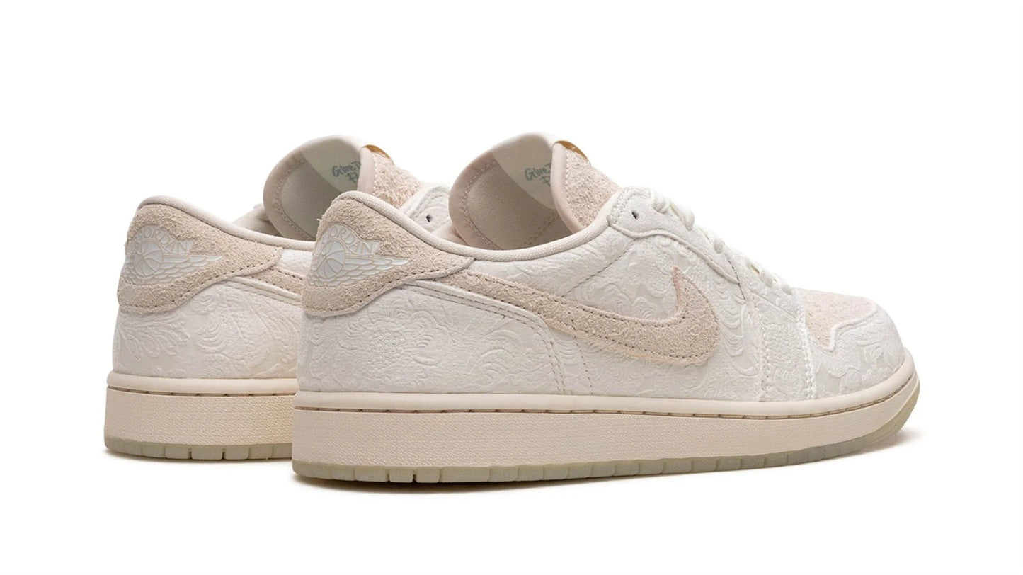 Jordan 1 Low OG "Chris Paul - Give Them Flowers"