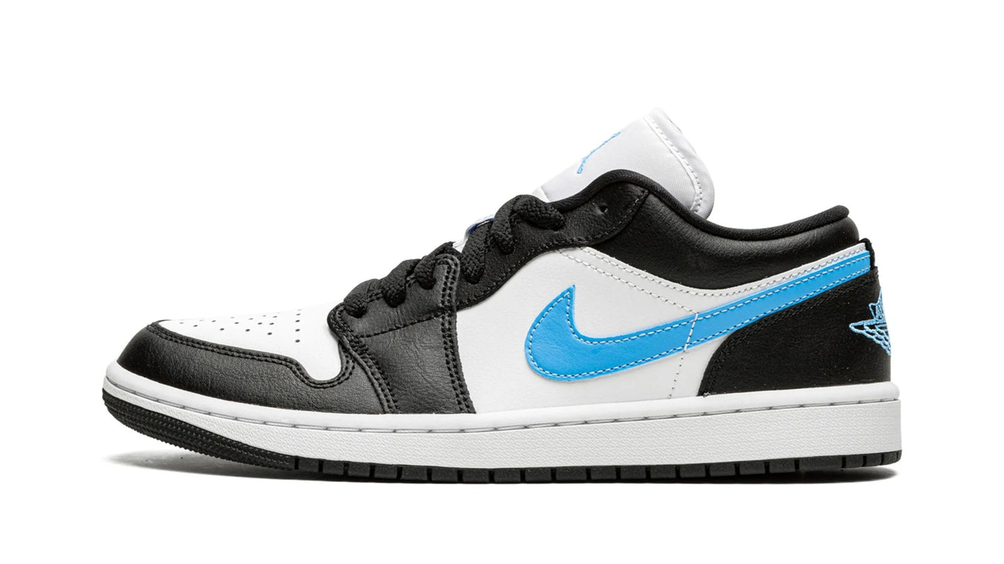 Jordan 1 LOW WMNS "Black / University Blue"