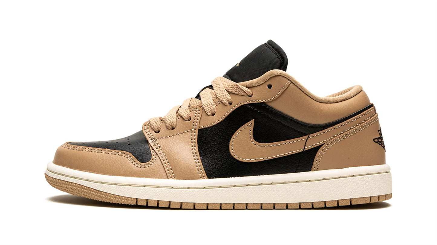 Jordan 1 Low WMNS "Desert / Black"