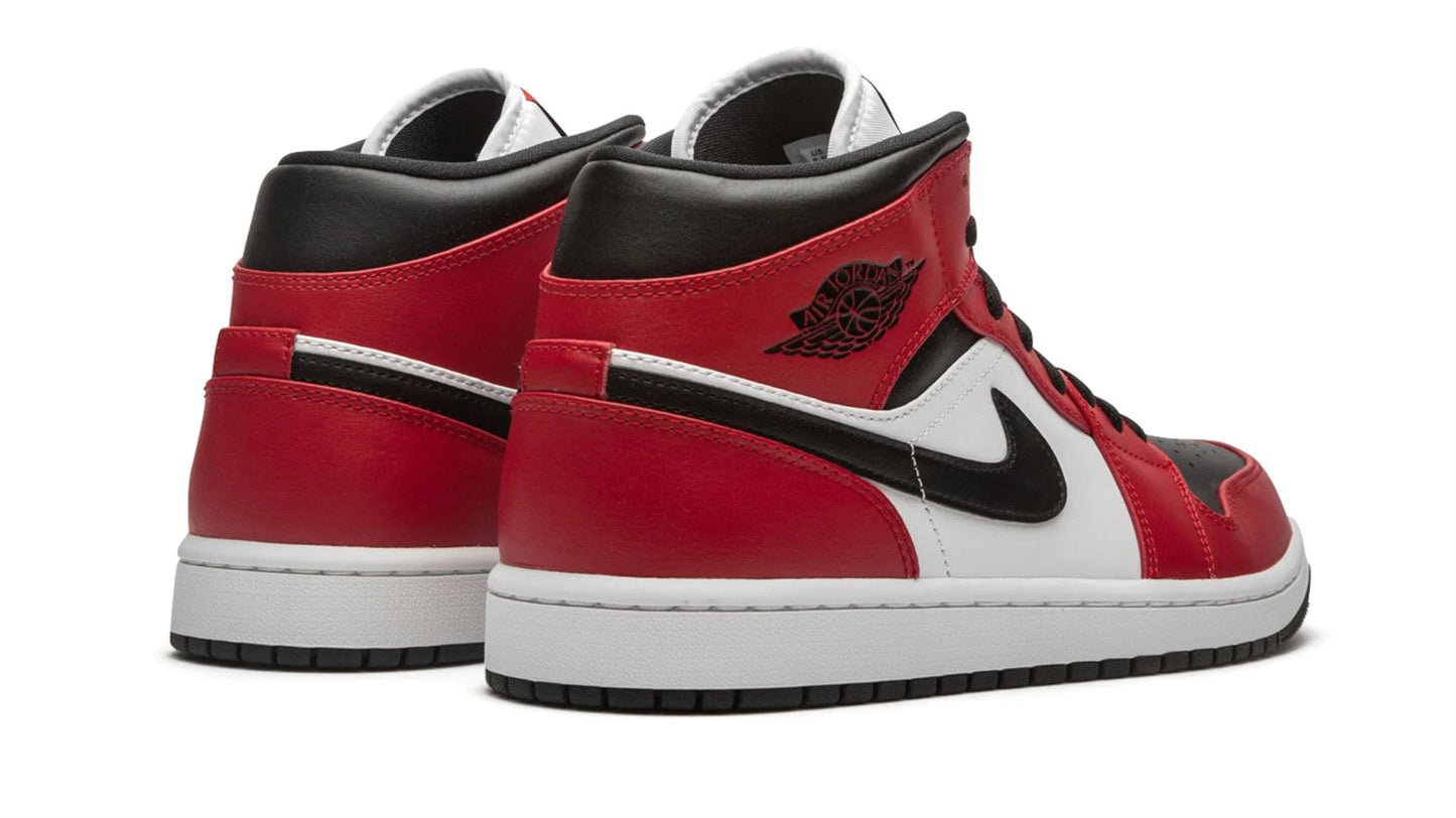 Jordan 1 Mid "Chicago Black Toe"