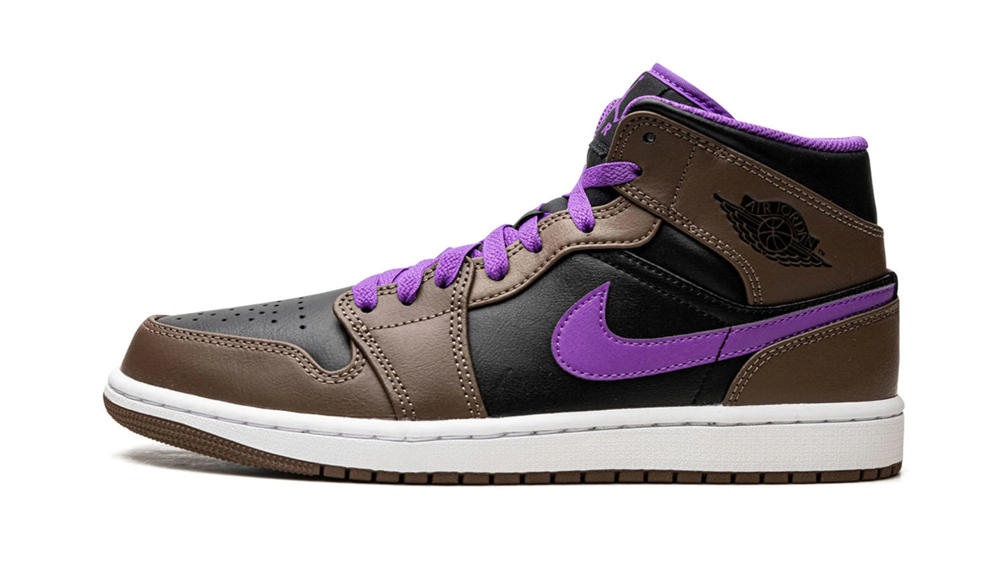 Jordan 1 MID "Palomino"