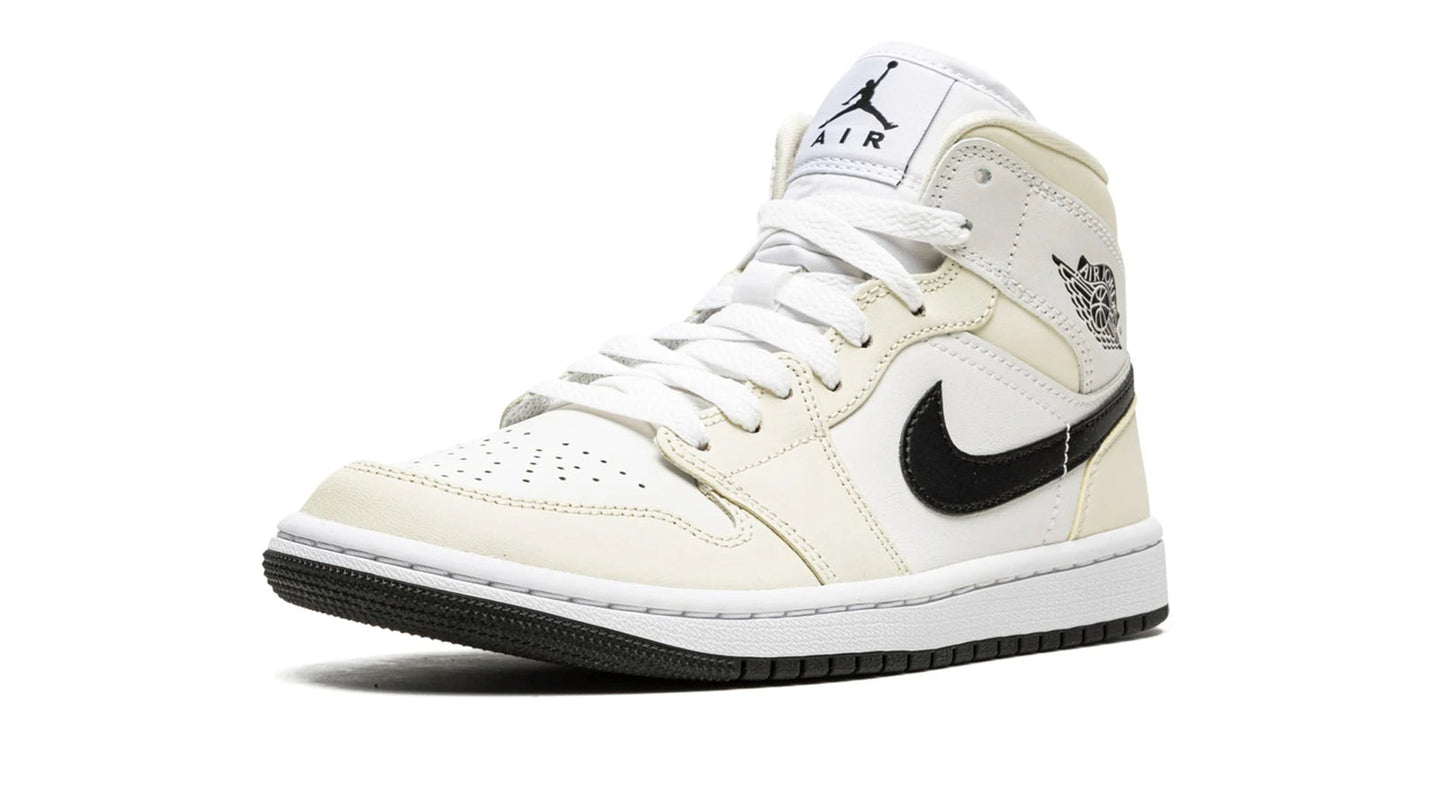 Jordan 1 MID WMNS "Coconut Milk"