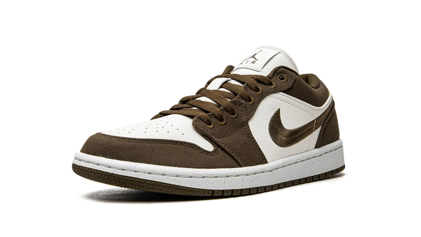 Jordan 1 LO WMNS "Light Olive"