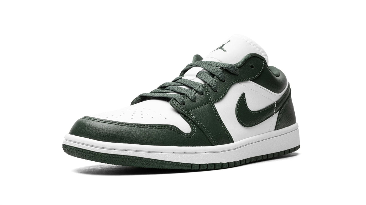 Jordan 1 Low WMNS "Galactic Jade"