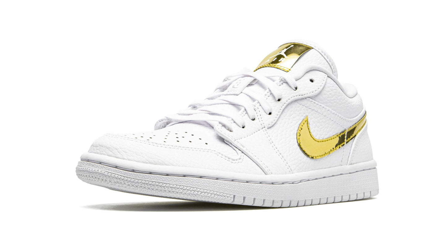 Jordan 1 LO SE WMNS "White Metallic Gold"