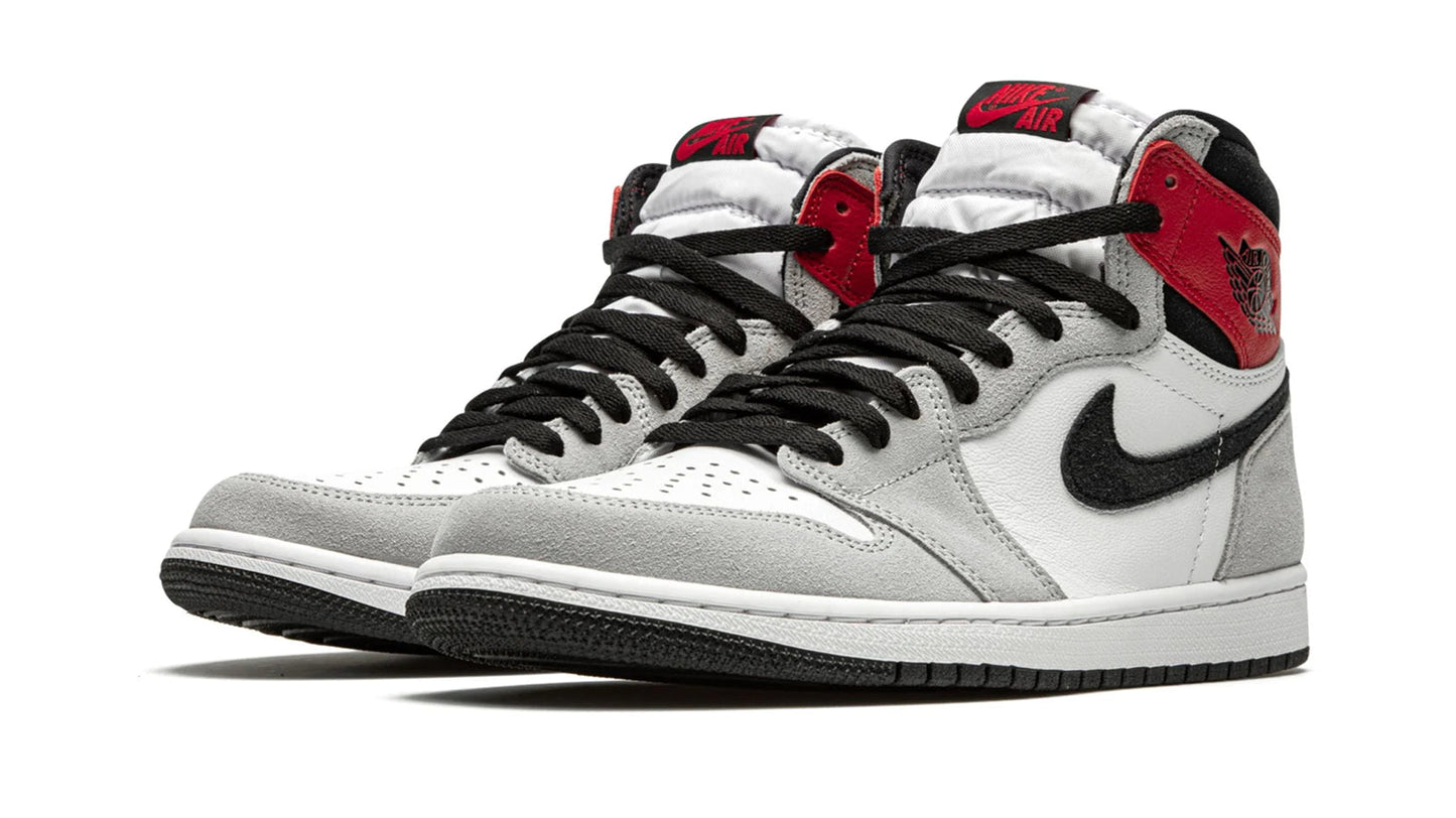 Jordan 1 Retro High OG "Light Smoke Grey"
