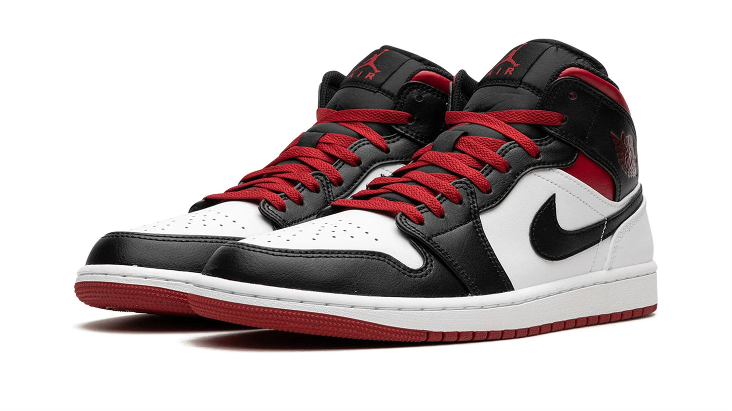 Jordan 1 Mid "Gym Red Black Toe"